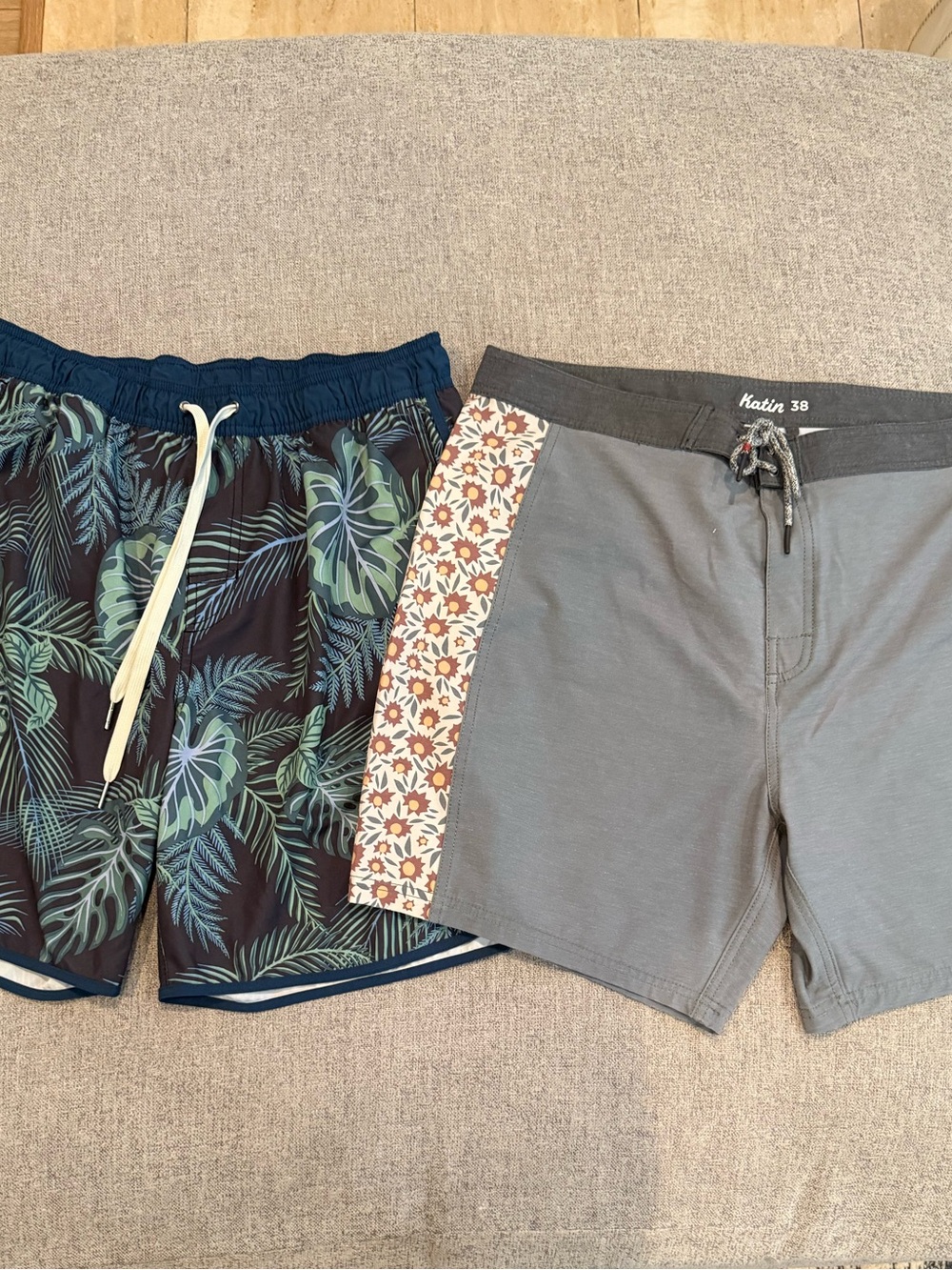 Katin and Fair Harbor Men’s Swim Shorts  - size xl /size 38